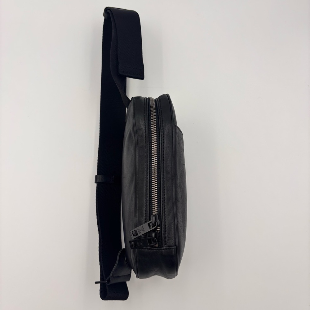 Louis Vuitton Pochette Gange Limited Edition Roppongi unisex Black Calf Leather✨ - Picture 5 of 12